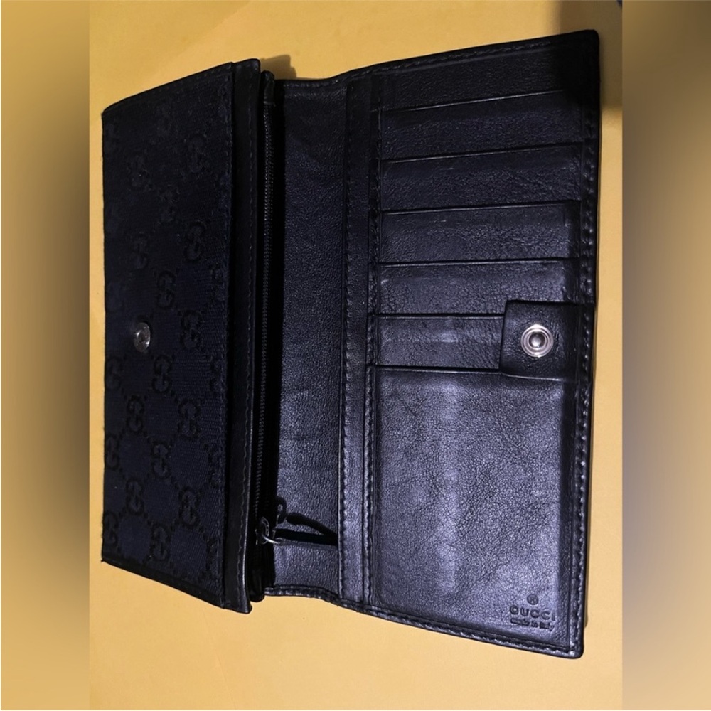 Authentic Gucci Black Wallet-Euc - image 2